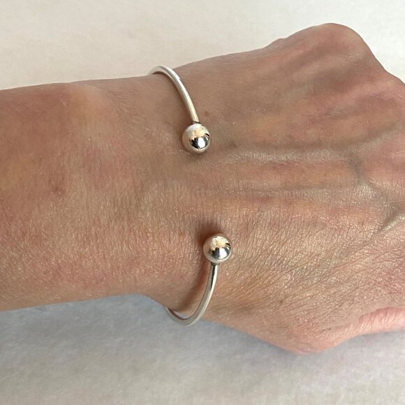 Vintage Sterling Silver 925 7MM Bead Ball Oval Cuff Bracelet Sz 7" - Picture 2 of 16